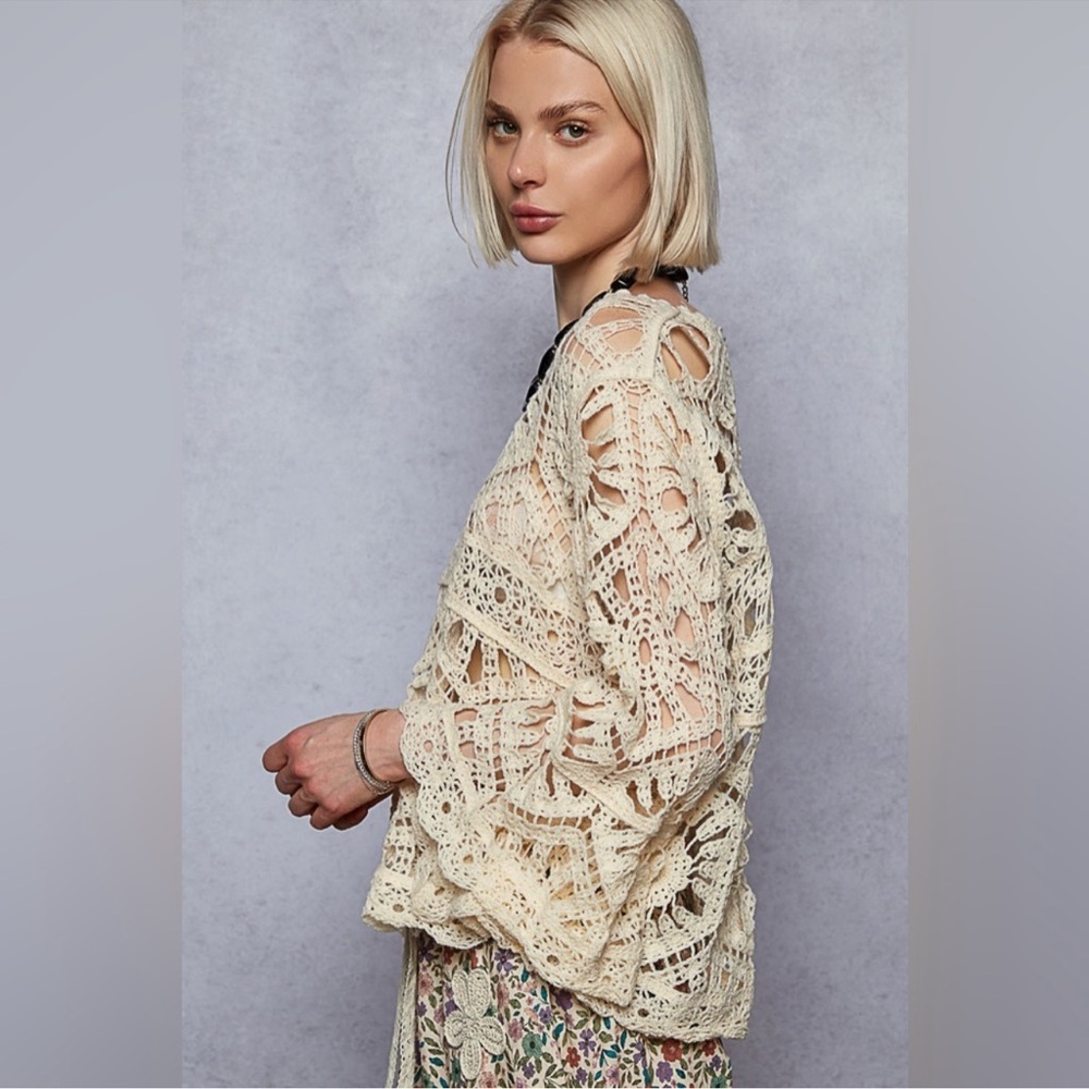 NWOT POL CREAM CROCHET PATCHWORK TOP SZ:O/S - Picture 2 of 5